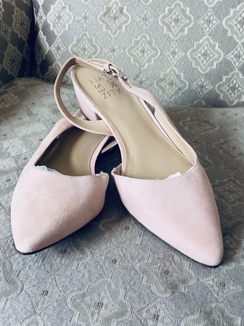 Naturalizer Banks Pink Suede Slingback Low Block Heel Pumps Size 9 - NEW